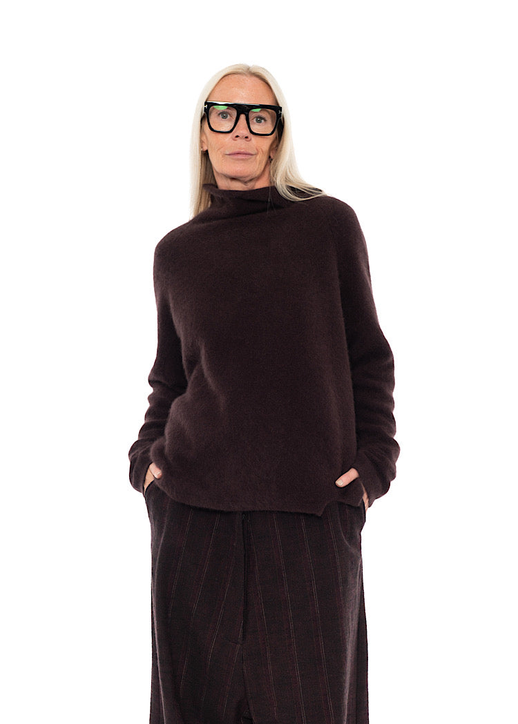 SIGNATURE RACCOON FUNNEL NECK KNIT