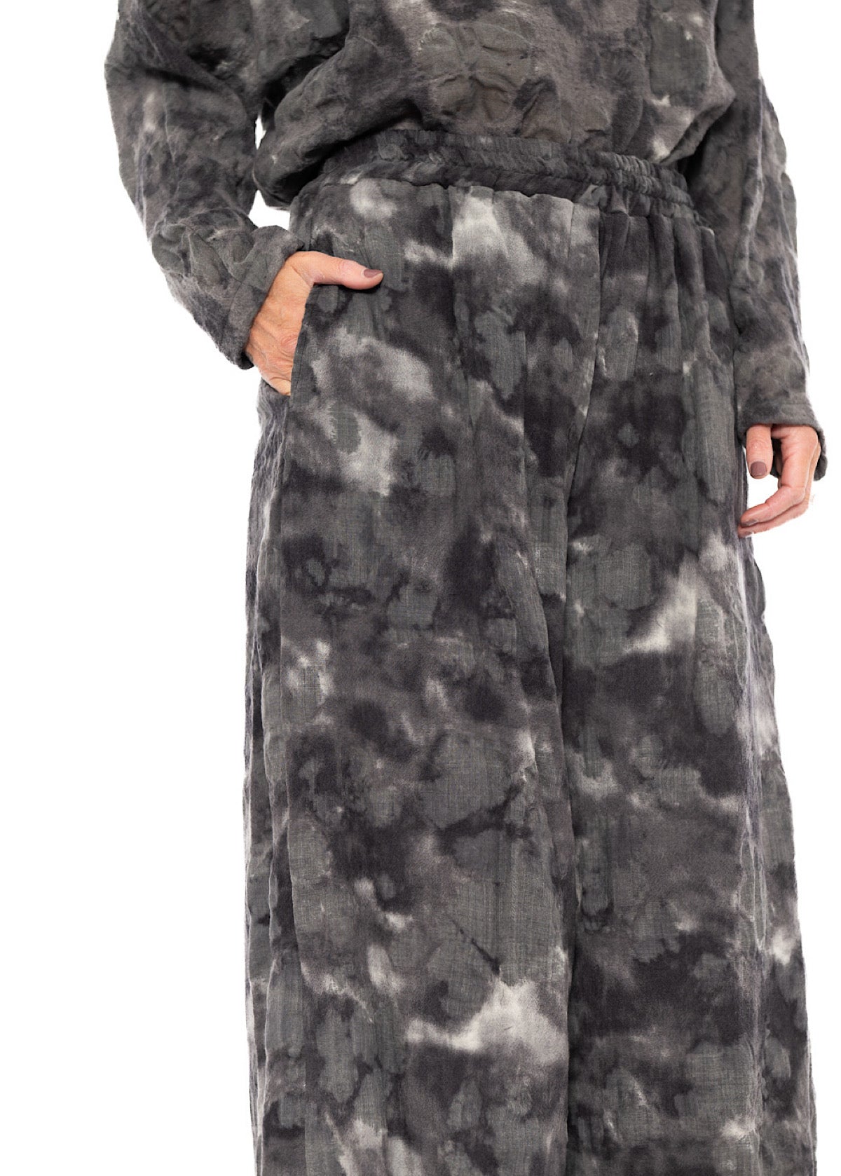 TEXTURED WIDE LEG TROUSER