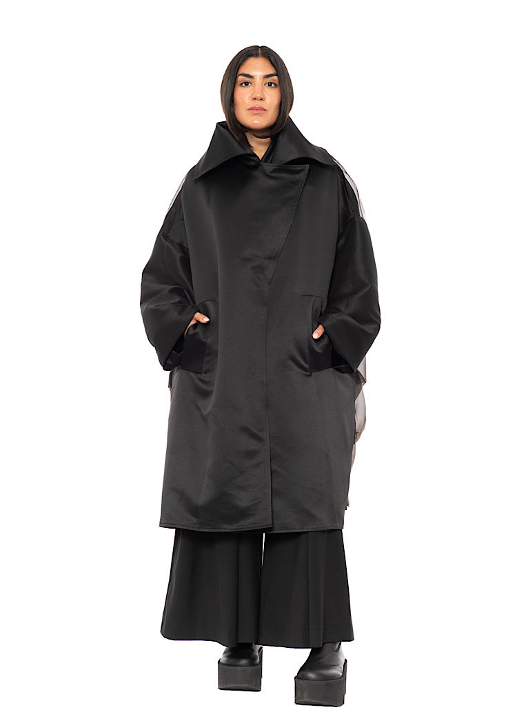REVERSIBLE OVERSIZED COAT