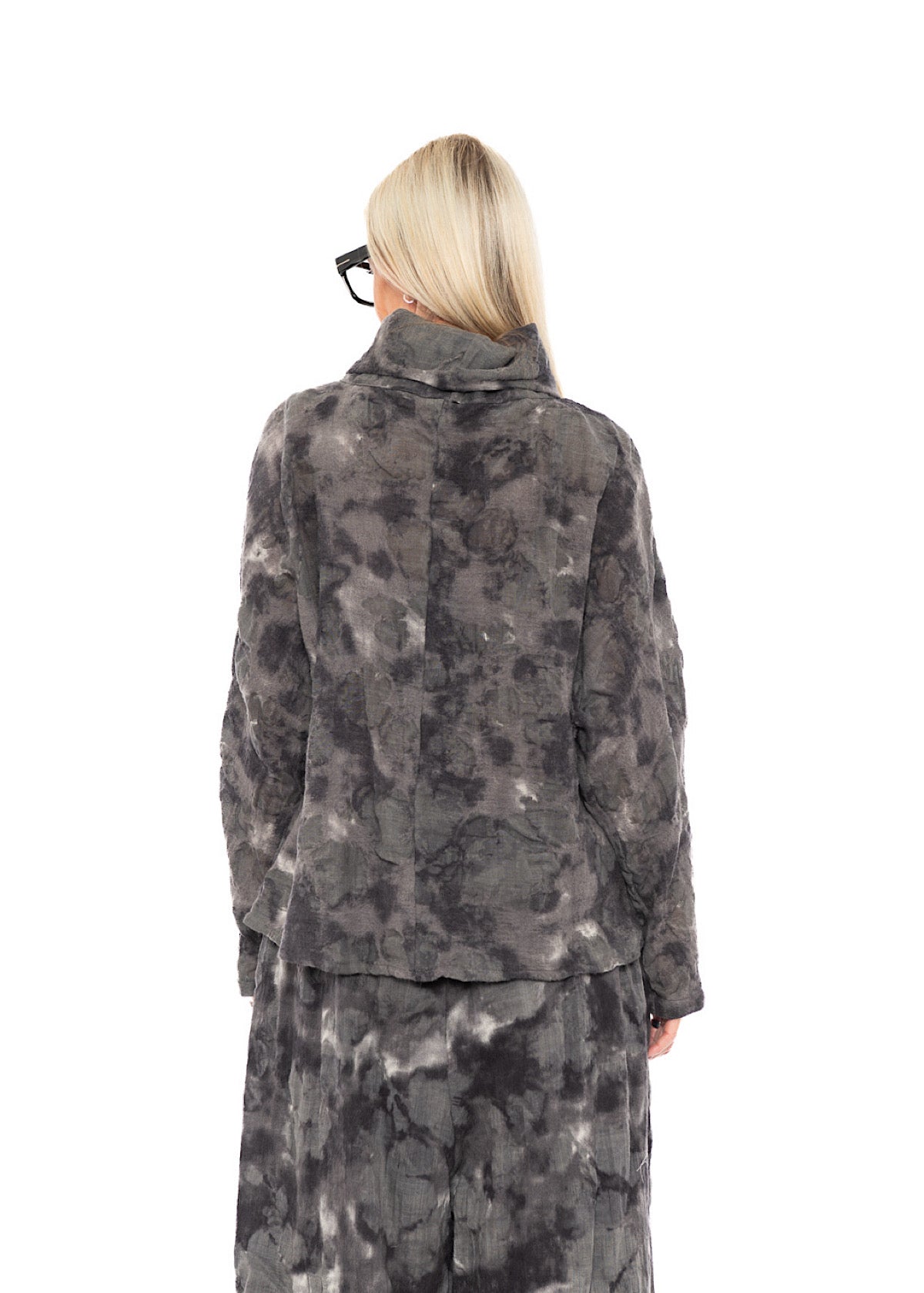TEXTURED HIGH NECKLINE TOP