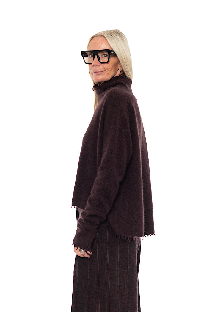 SIGNATURE MERINO RACCOON KNIT