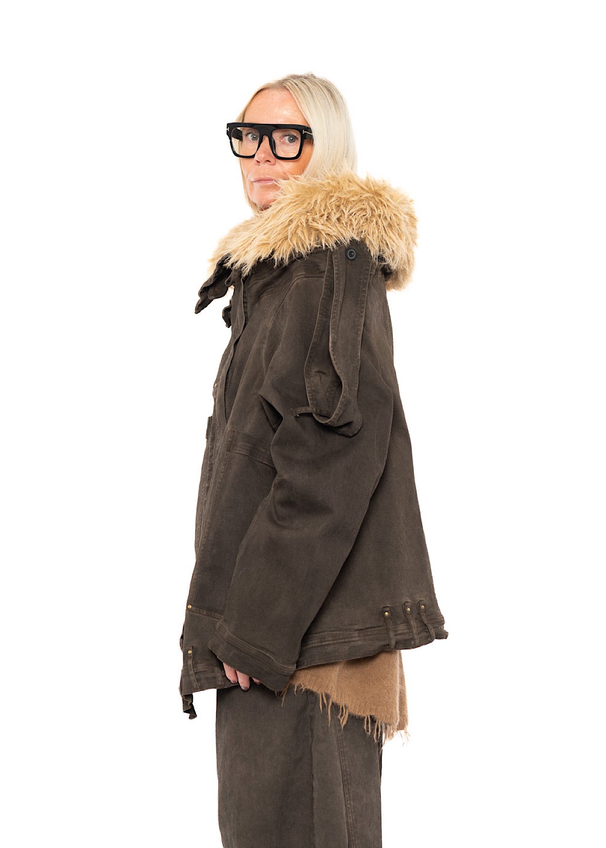 OVERSIZED FAUX FUR-TRIM DENIM JACKET