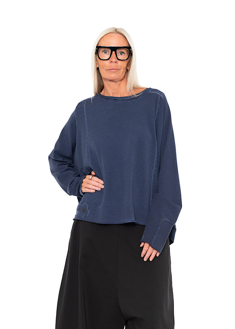 CLASSIC RELAXED BOXY PULLOVER