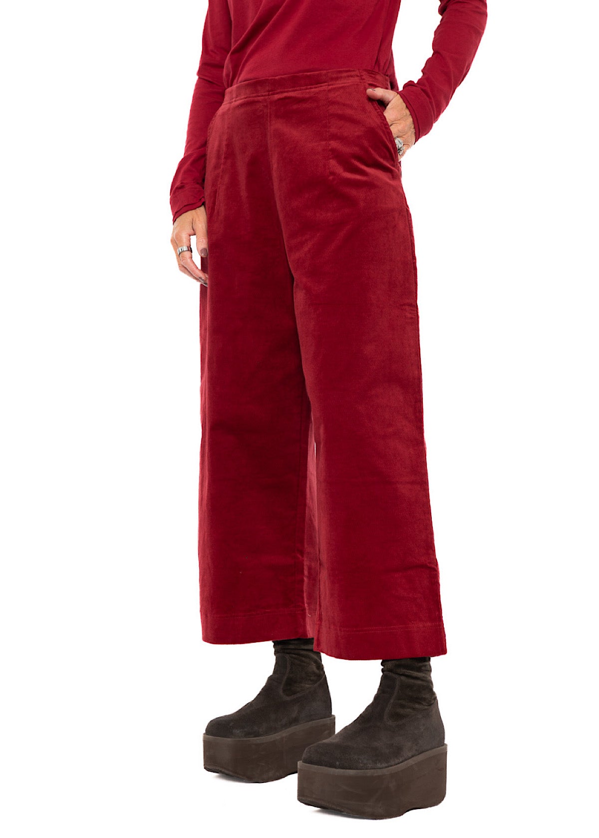 STRETCH-VELVET WIDE LEG TROUSER