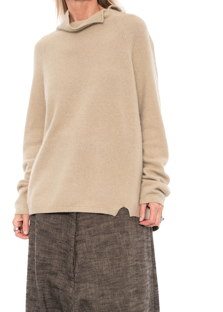 SIGNATURE RACCOON FUNNEL NECK KNIT