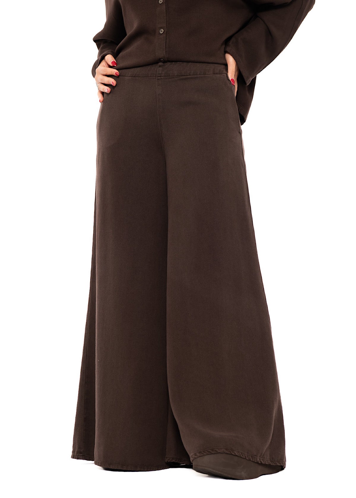 HIGH-WAISTED WIDE LEG TROUSER