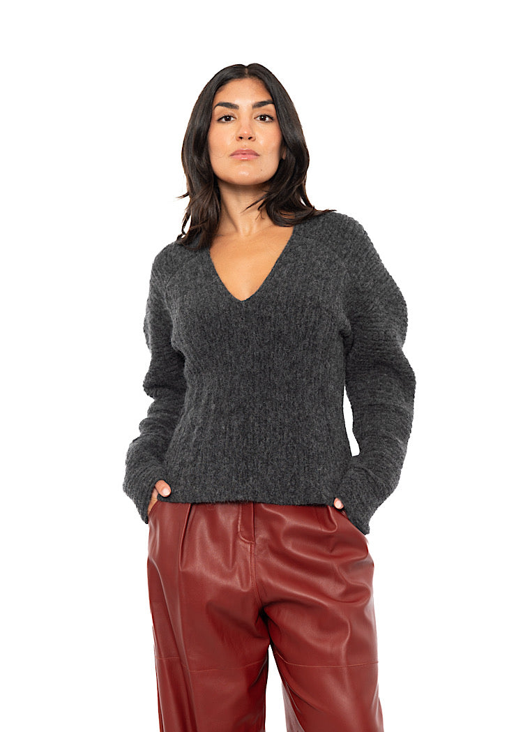 SCULPTURAL ALPACA WOOL BLEND PULLOVER