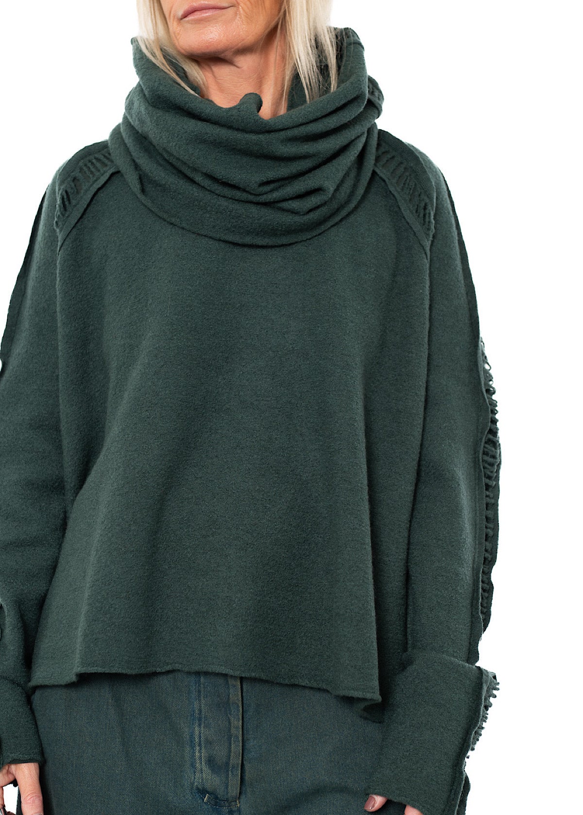 BOILED WOOL LADDER STITCH COLLAR