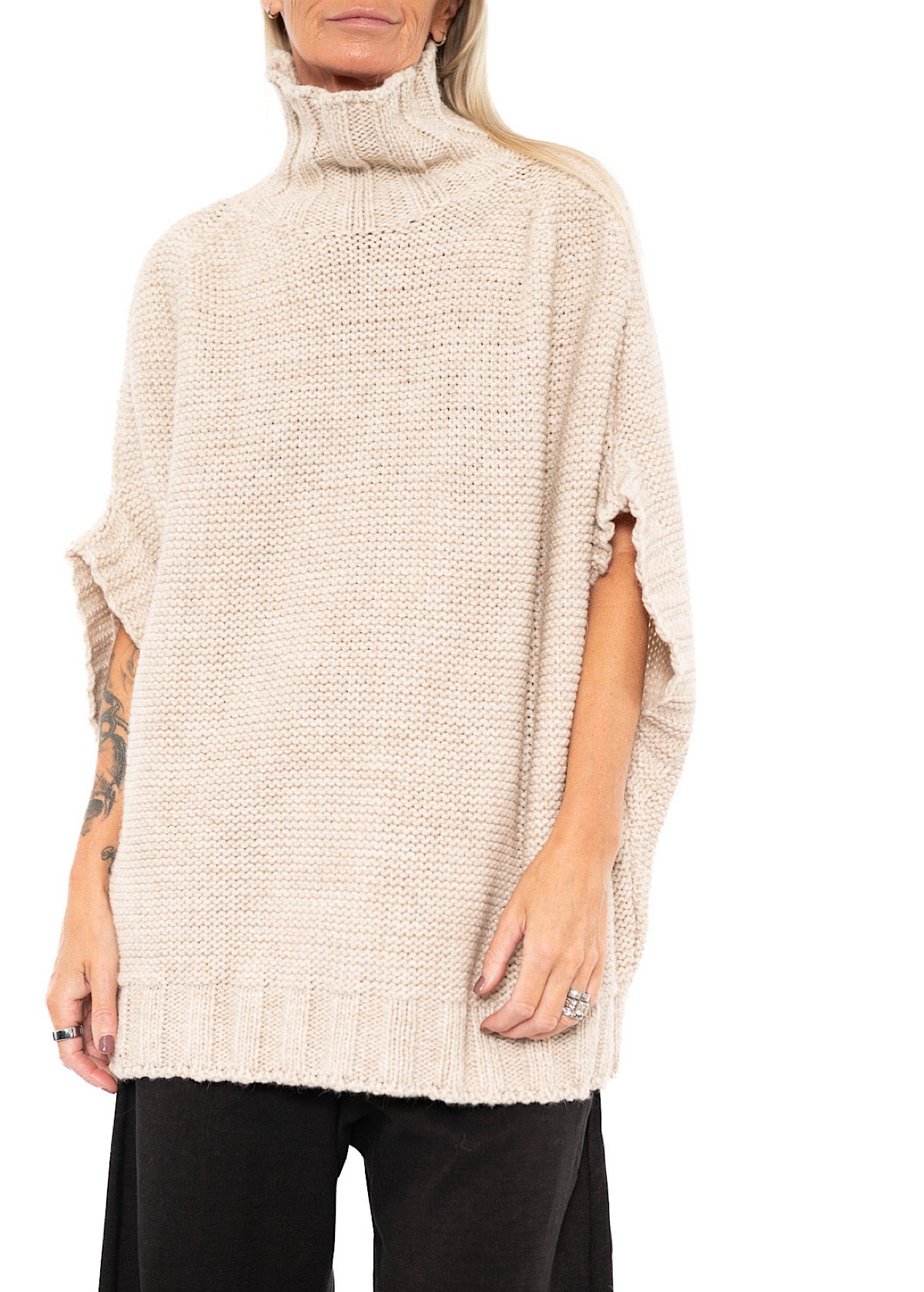 HIGH NECK KNITTED PULLOVER