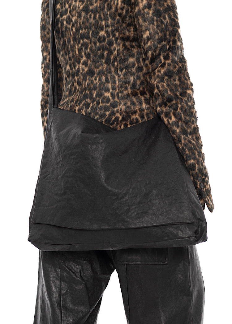 OVERSIZED LEATHER SHOULDER BAG