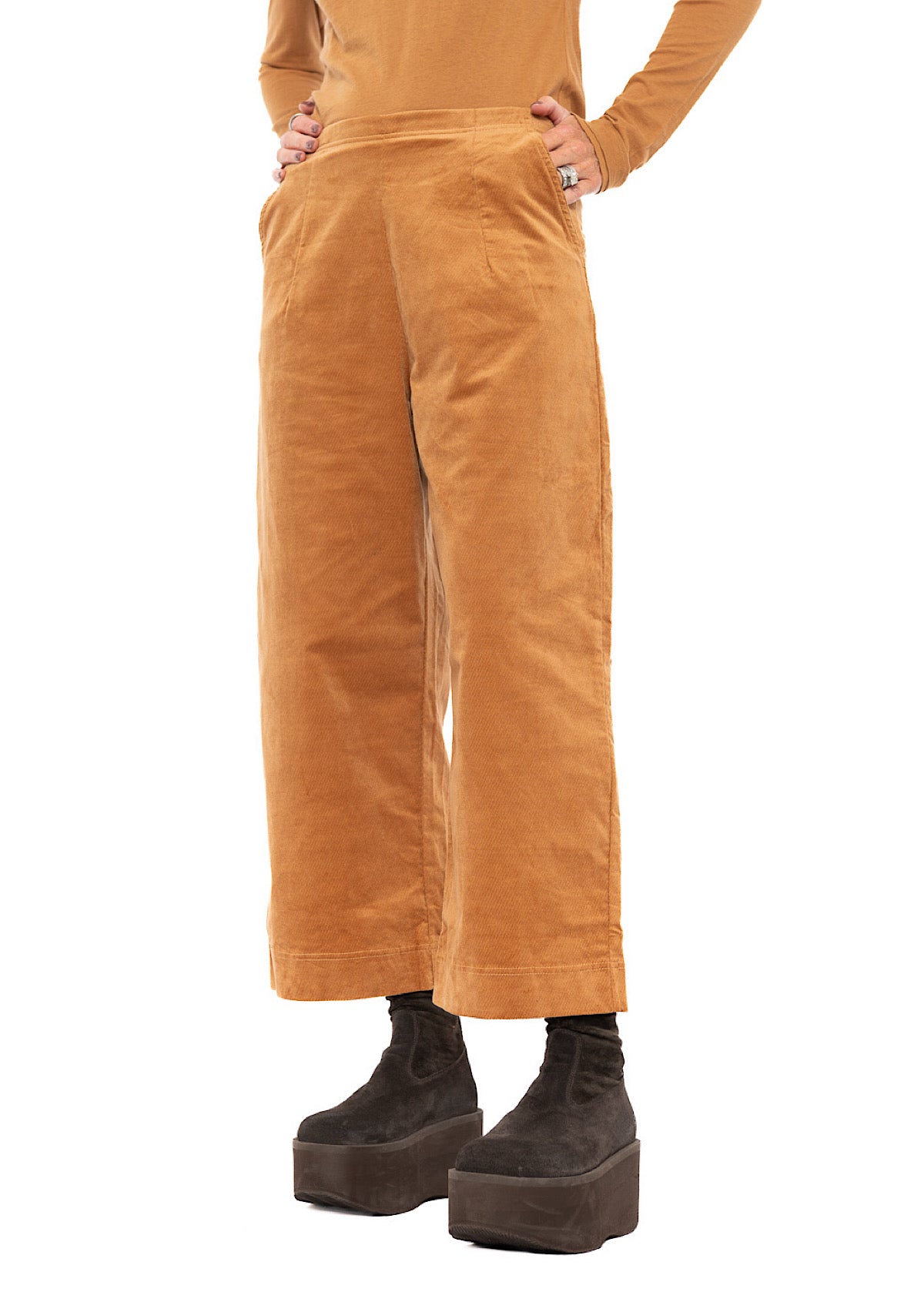 STRETCH-VELVET WIDE LEG TROUSER