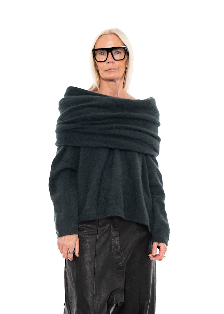 SIGNATURE RACCOON HAIR SCARF