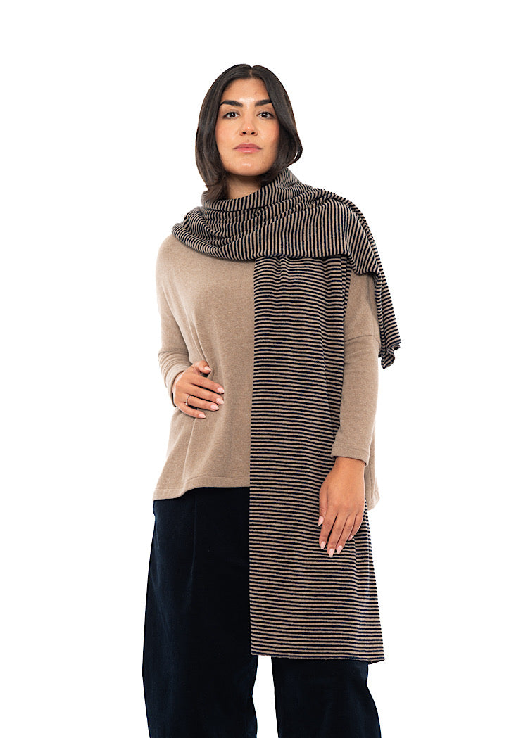 SIGNATURE STRIPED SEGOVIA SCARF