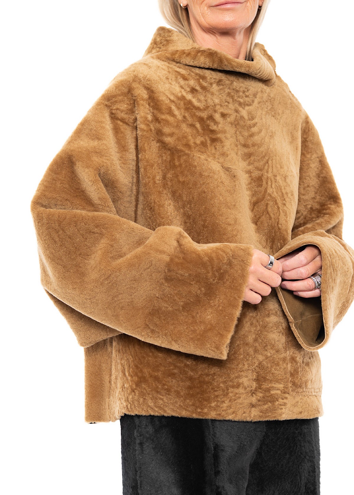 FUR-FINISHED PULLOVER