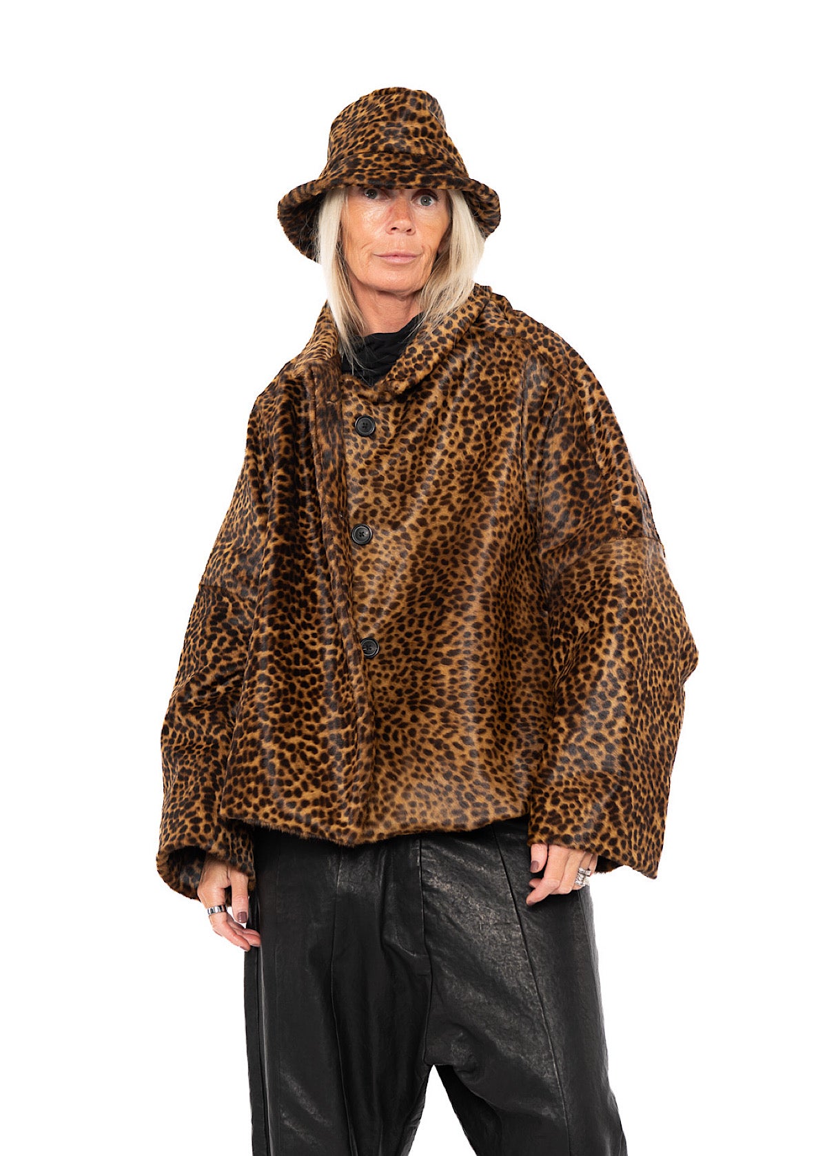 LEOPARD LEATHER HAT