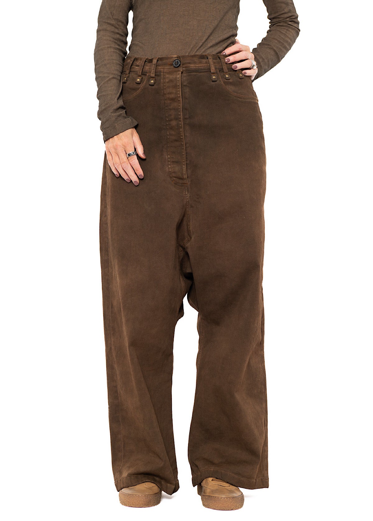 GARMENT-DYED WIDE-LEG DENIM TROUSER