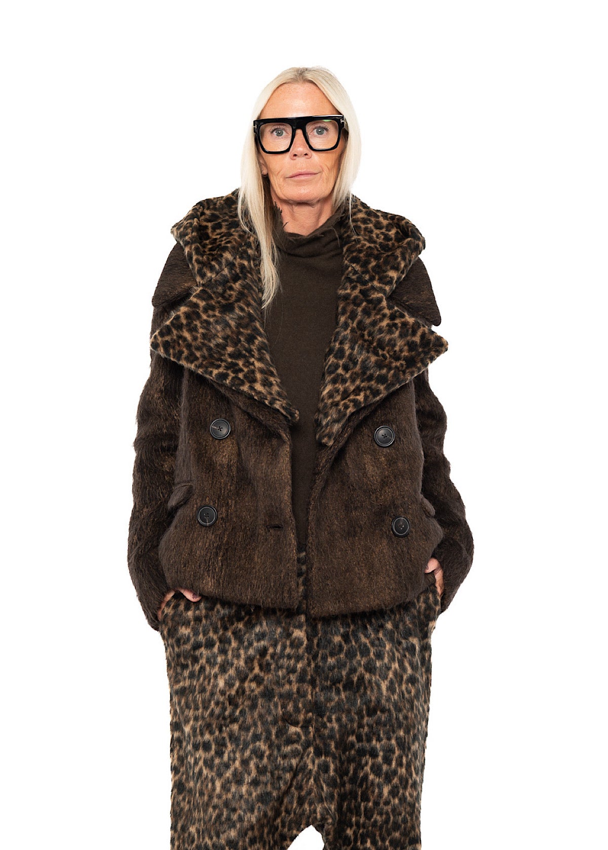 OVERSIZED LONG-HAIR WOOL JACKET WITH DETACHABLE LEOPARD COLLAR