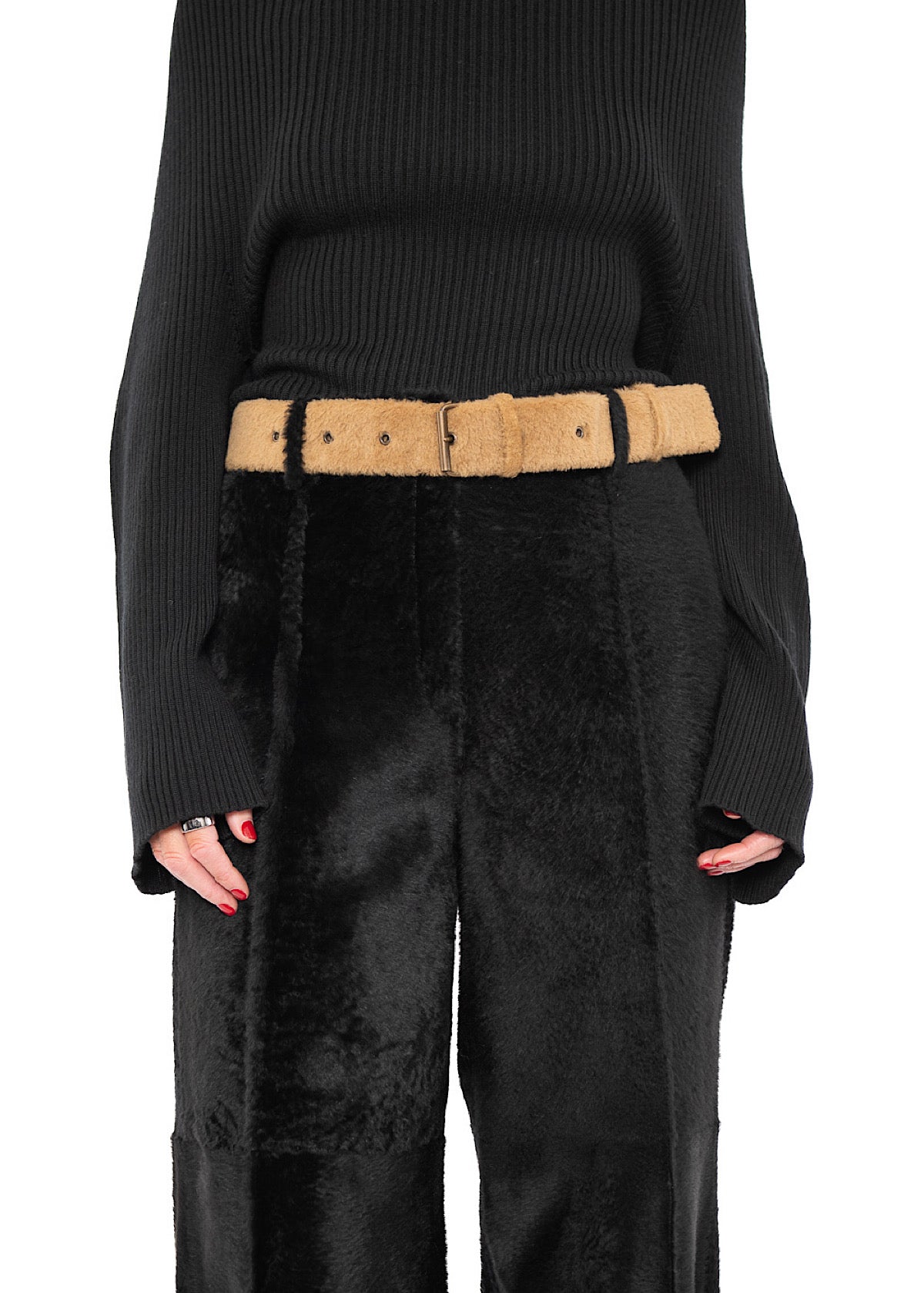 FUR-FINISHED LEATHER BELT