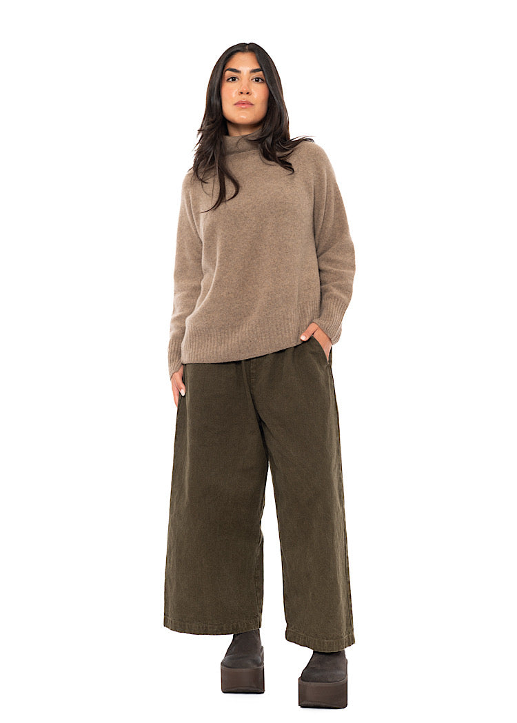 GARMENT-DYED COTTON-LINEN WIDE TROUSER