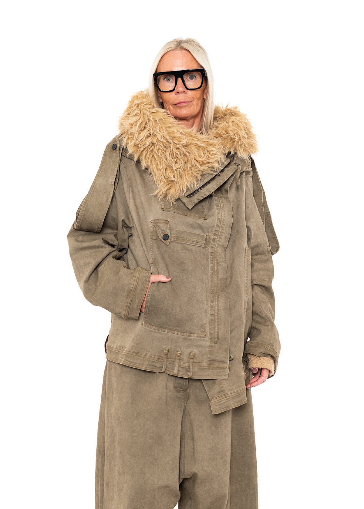 OVERSIZED FAUX FUR-TRIM DENIM JACKET
