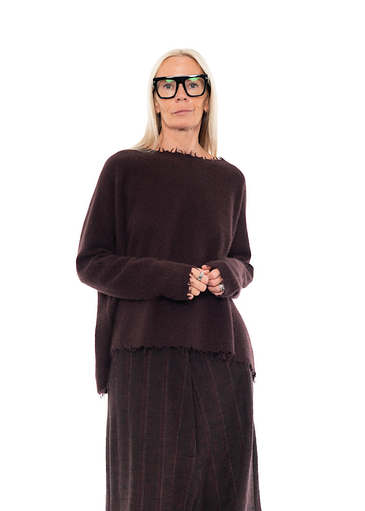 DISTRESSED MERINO RACCOON PULLOVER