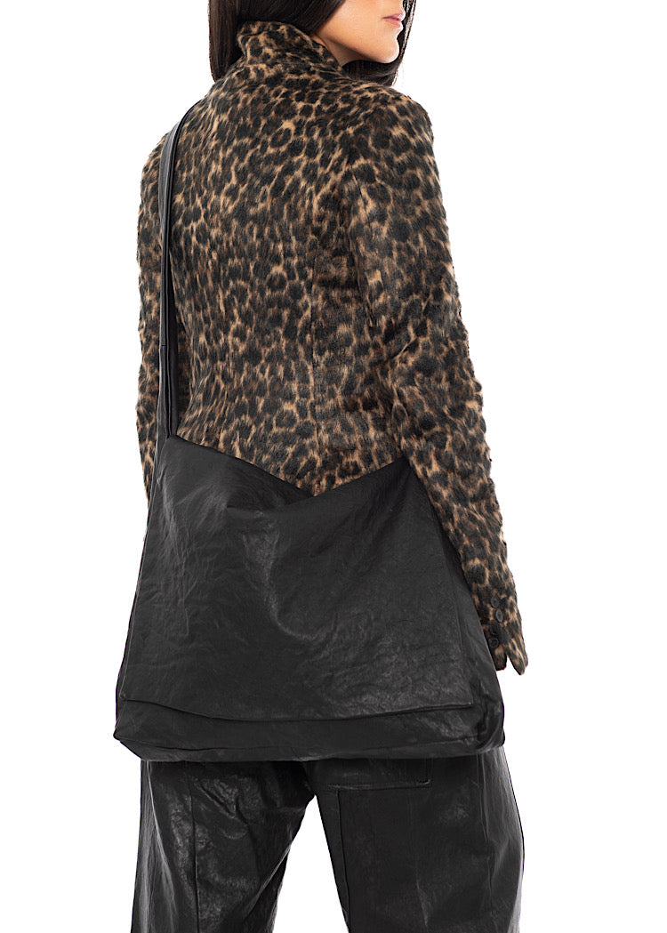 OVERSIZED LEATHER SHOULDER BAG