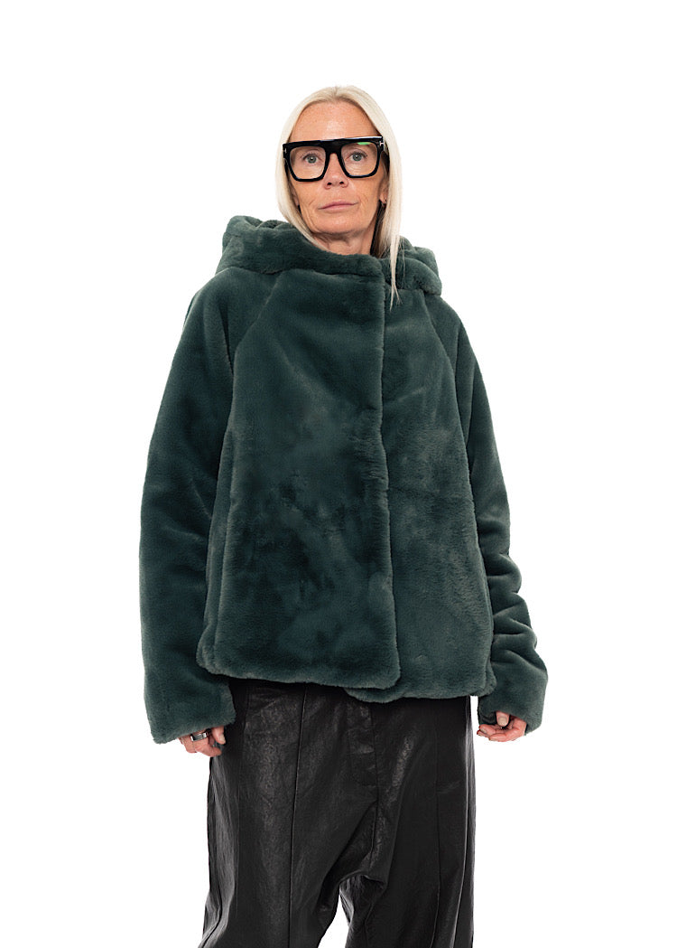 CROPPED HOODED FAUX FUR JACKET