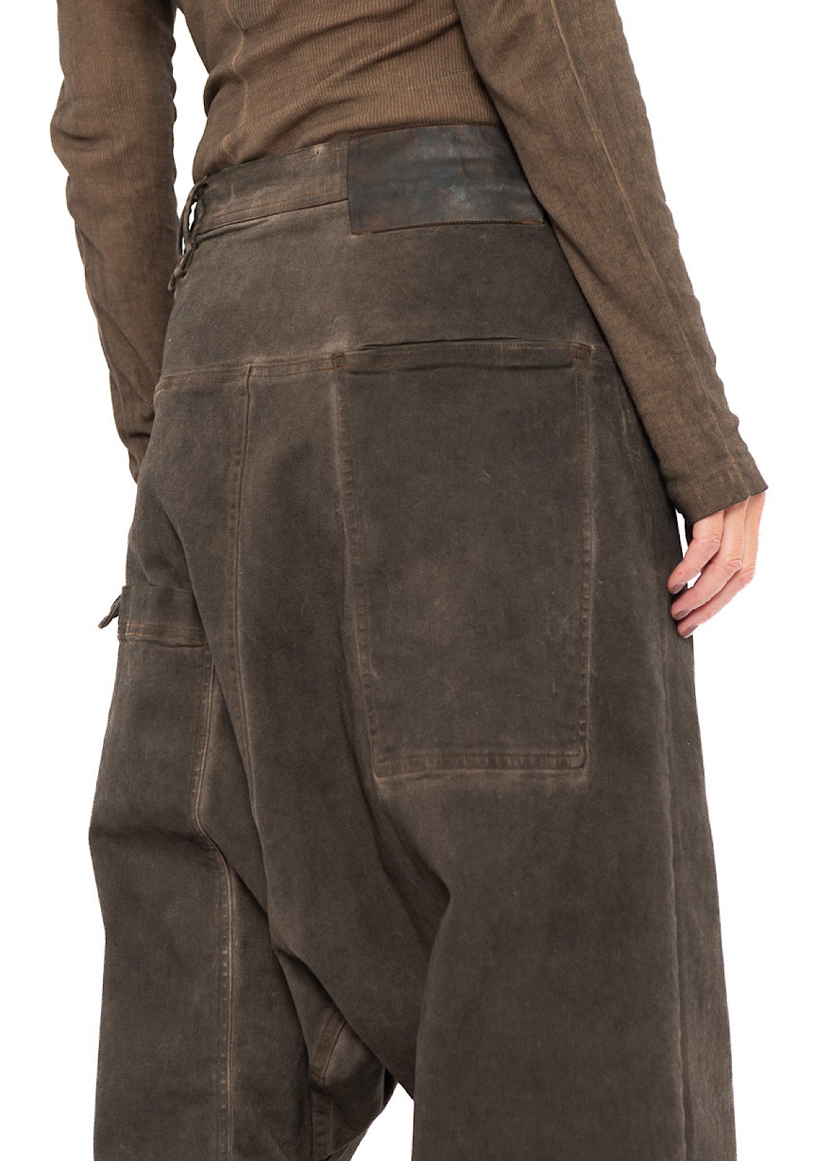 GARMENT-DYED WIDE-LEG DENIM TROUSER
