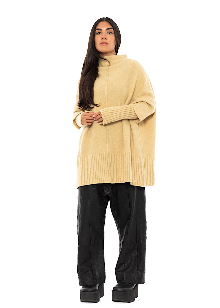 OVERSIZED KNITTED TUNIC
