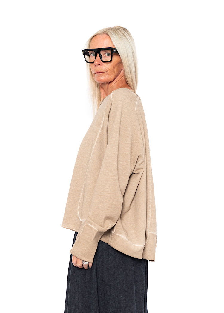 CLASSIC RELAXED BOXY PULLOVER