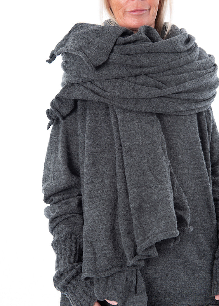 RUNDHOLZ DIP KNITTED SCARF