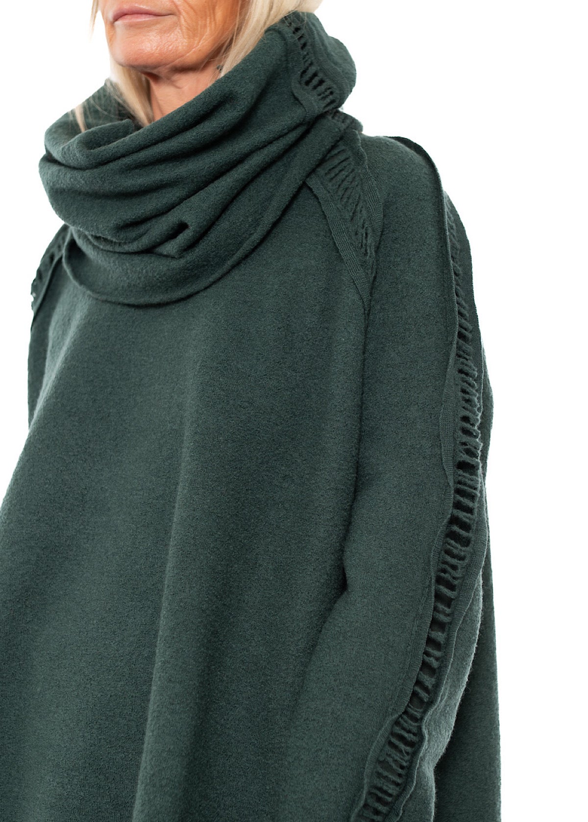 BOILED WOOL LADDER STITCH COLLAR
