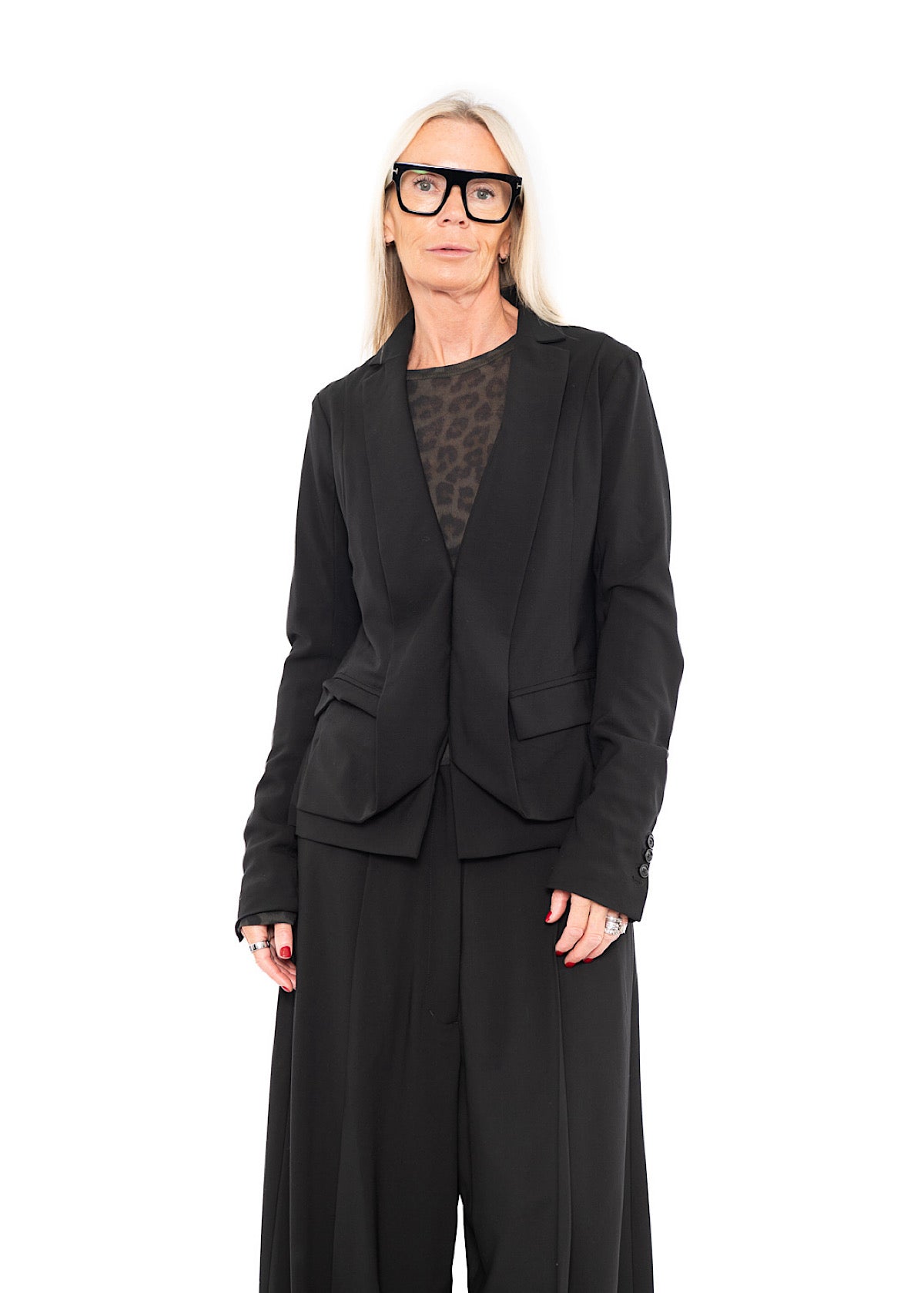 TAILORED WOOL BLAZER