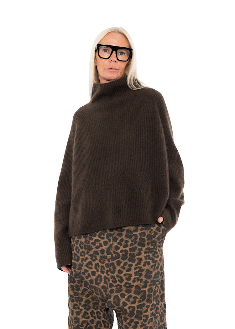 MERINO RACCOON FUNNEL NECK KNIT