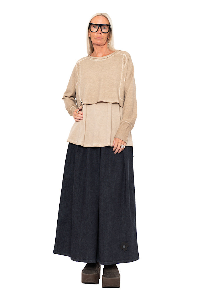 CROPPED LENGTH DISTRESSED PULLOVER