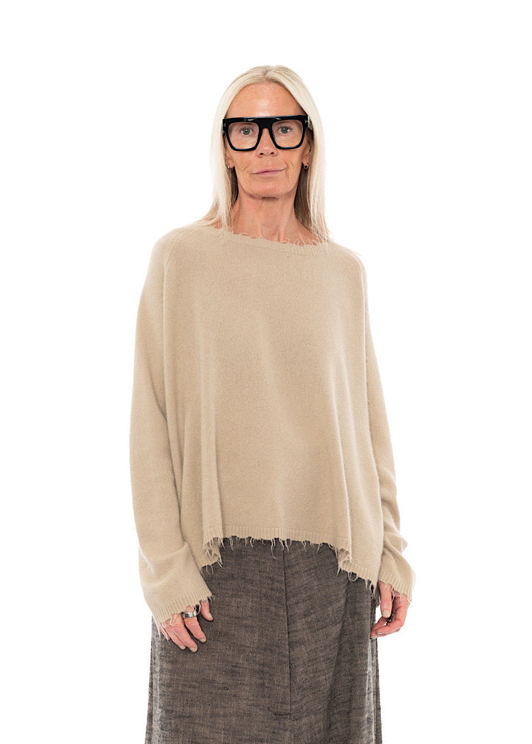 DISTRESSED MERINO RACCOON PULLOVER