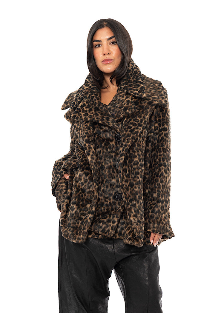 LEOPARD FAUX FUR COAT