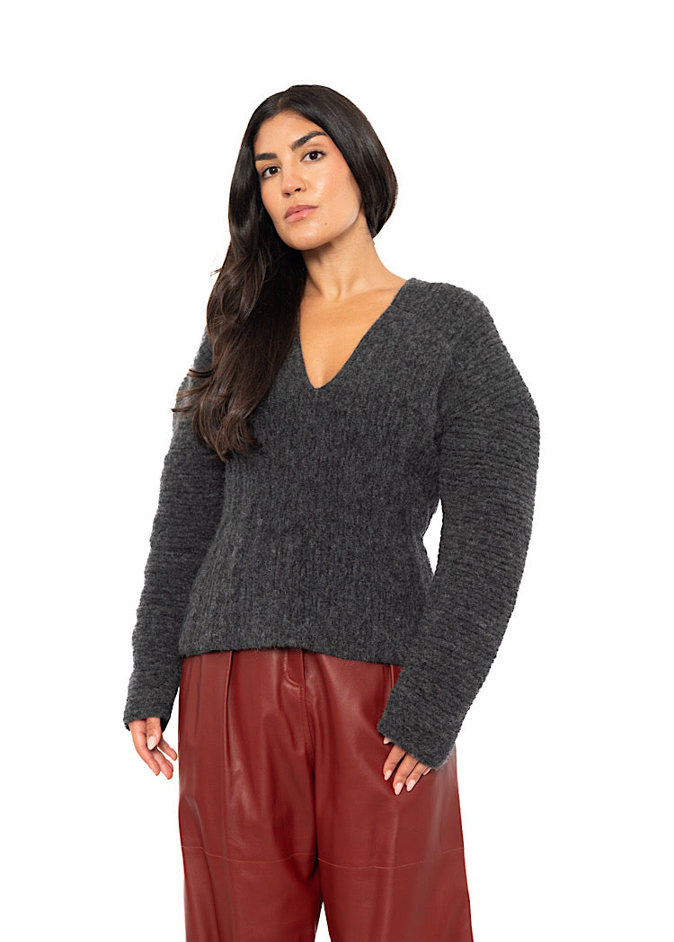 SCULPTURAL ALPACA WOOL BLEND PULLOVER