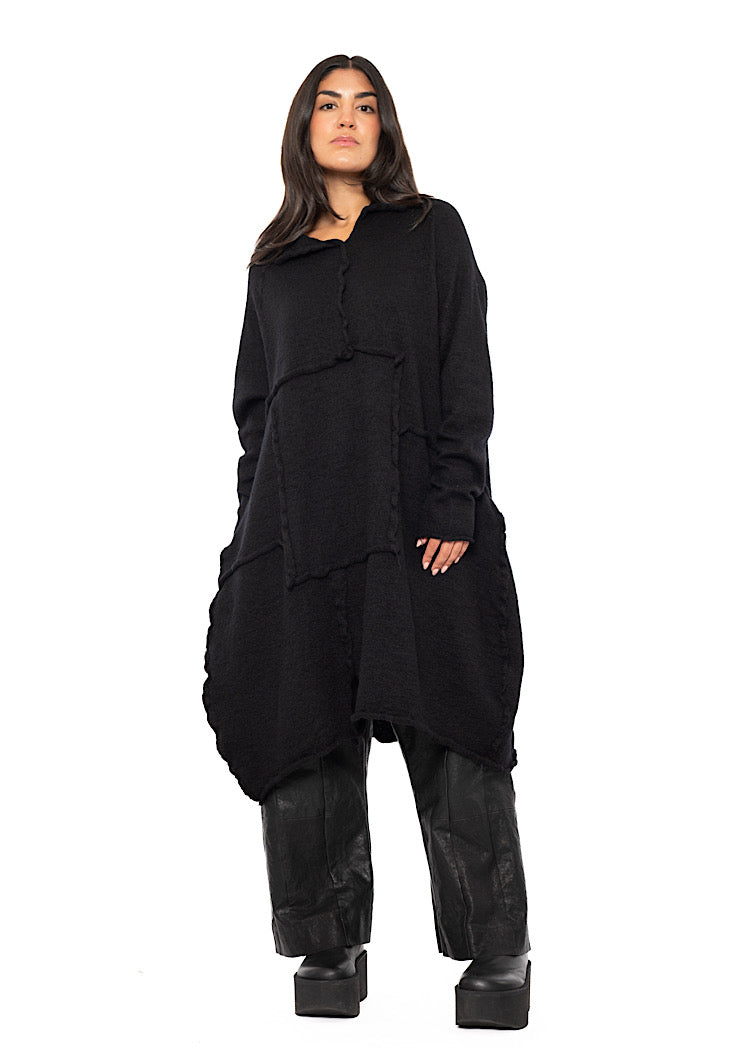 OVERSIZED WOOL KNITTED DRESS