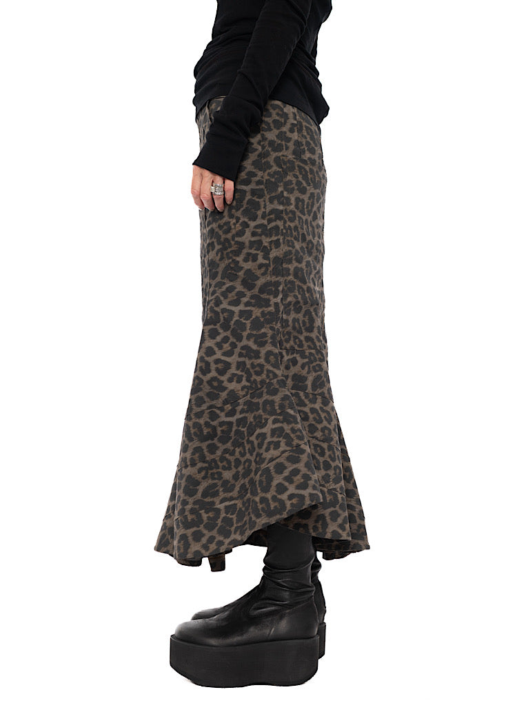 SCULPTURAL LEOPARD SKIRT