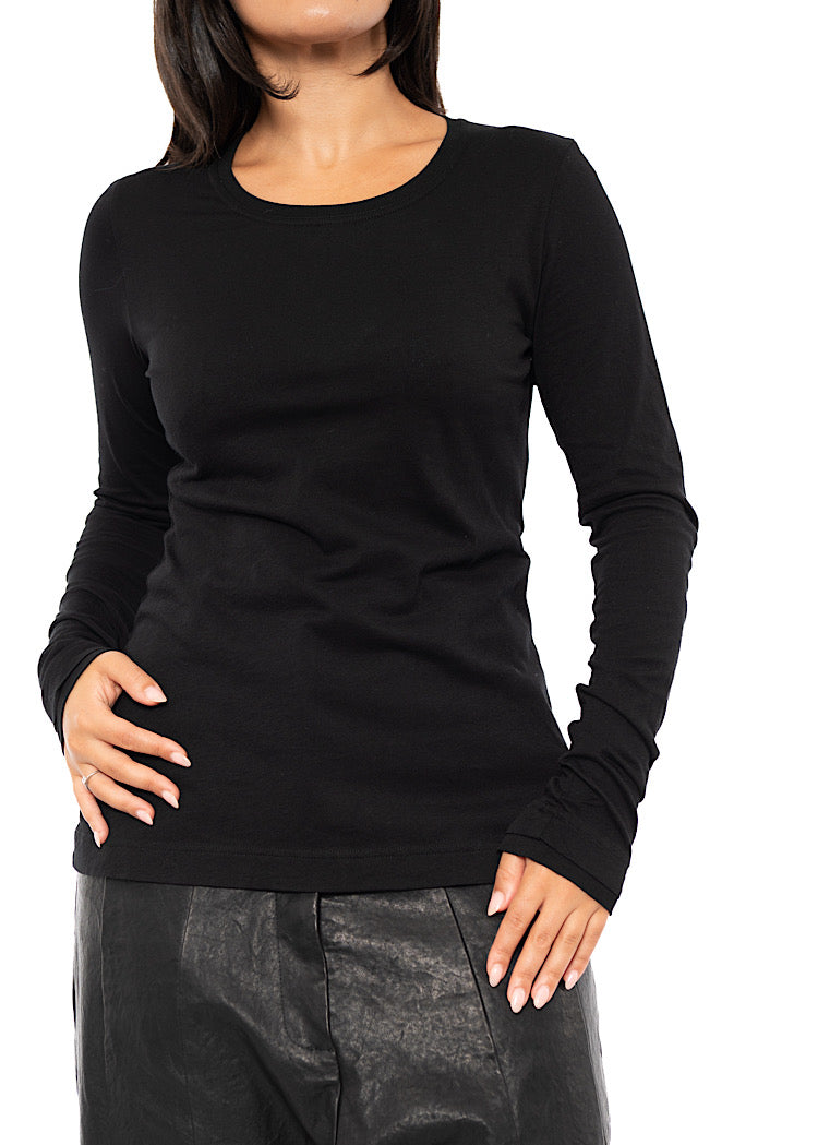 LONG SLEEVE ESSENTIAL T-SHIRT