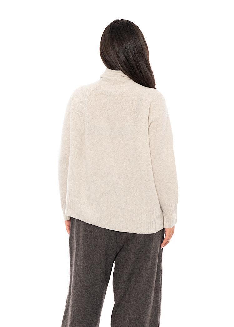 RELAXED FINE WOOL TURTLENECK PULLOVER