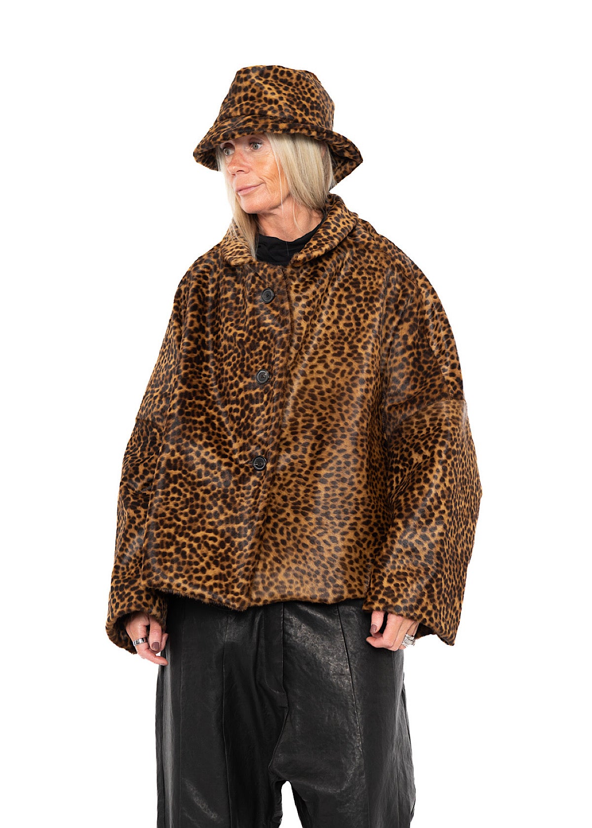 LEOPARD LEATHER HAT