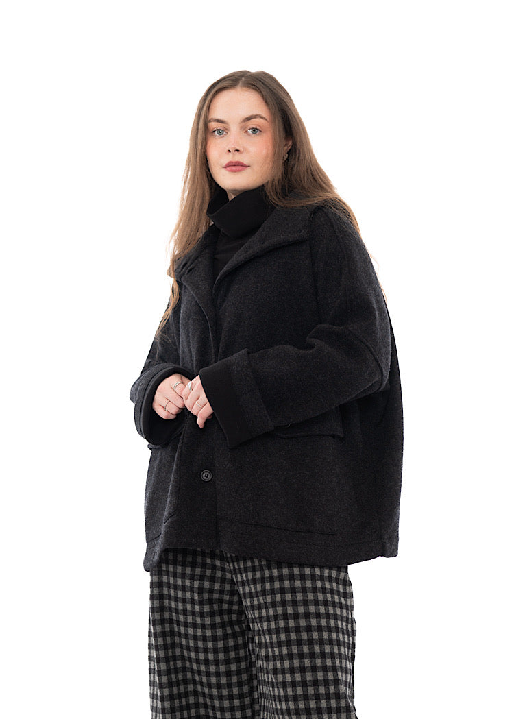 OVERSIZED HOODED WELL JACKET