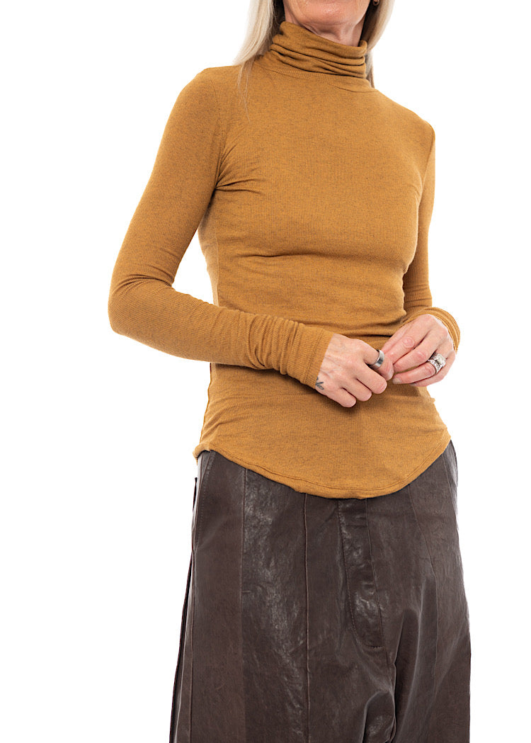 HIGH NECK LONG SLEEVE T-SHIRT