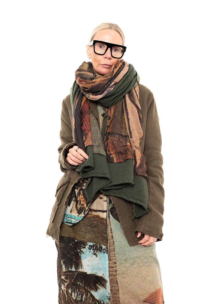 RUNDHOLZ DIP 1/2 SHARER KNITTED SCARF