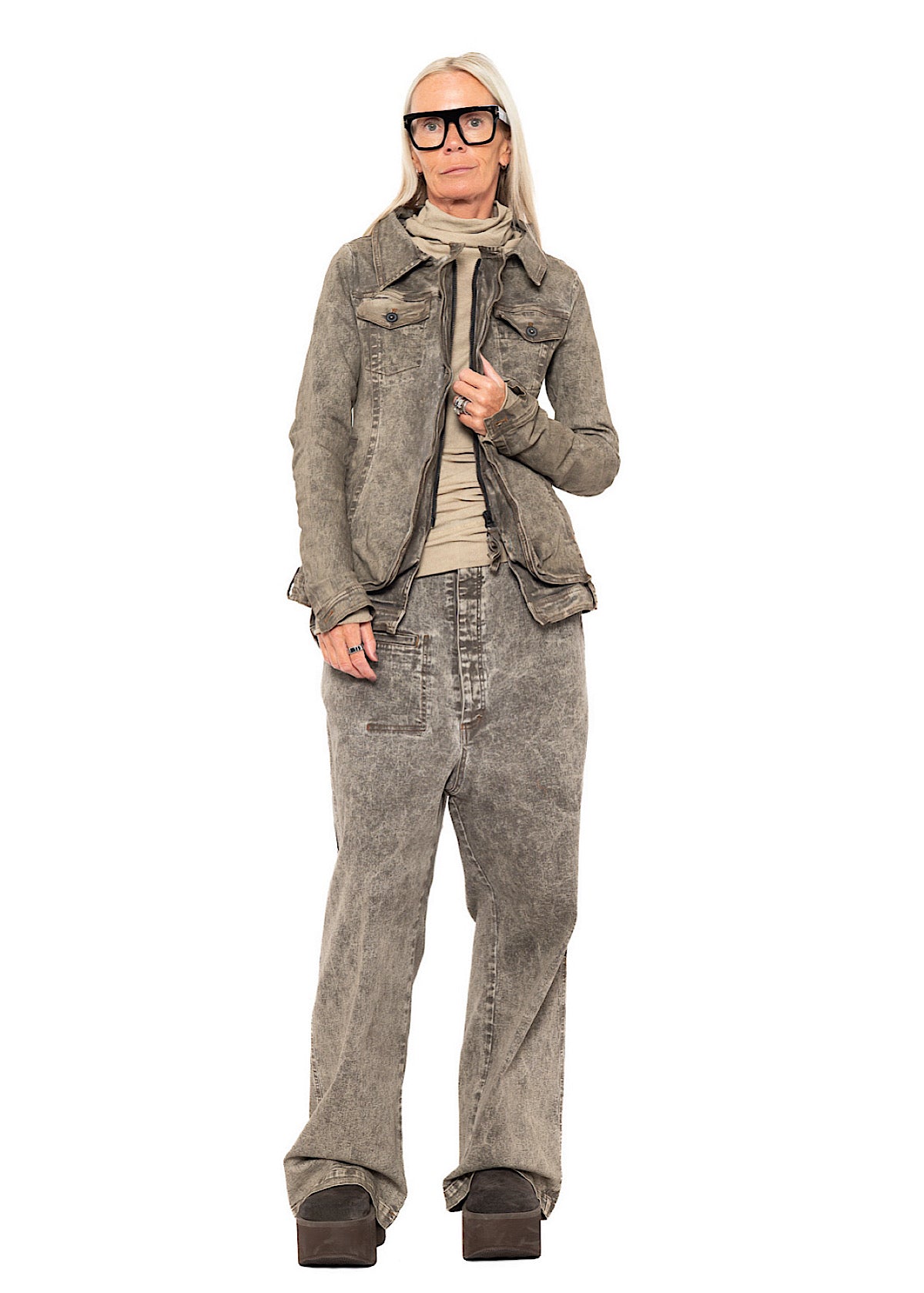 FITTED STRETCH DENIM JACKET