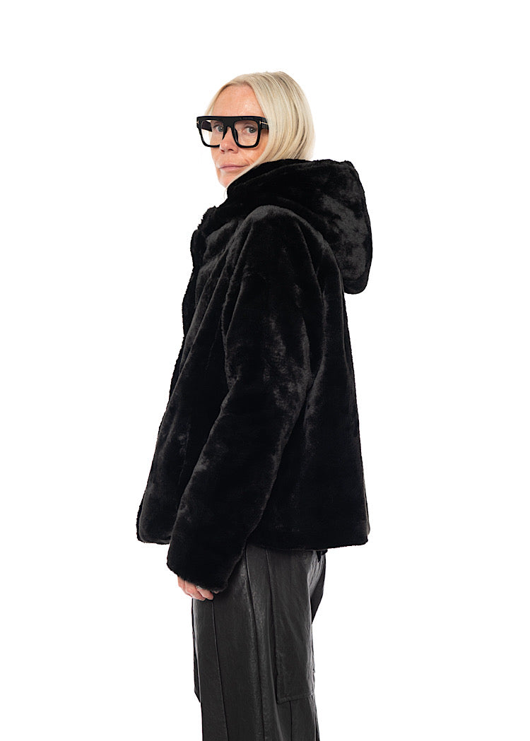 CROPPED HOODED FAUX FUR JACKET