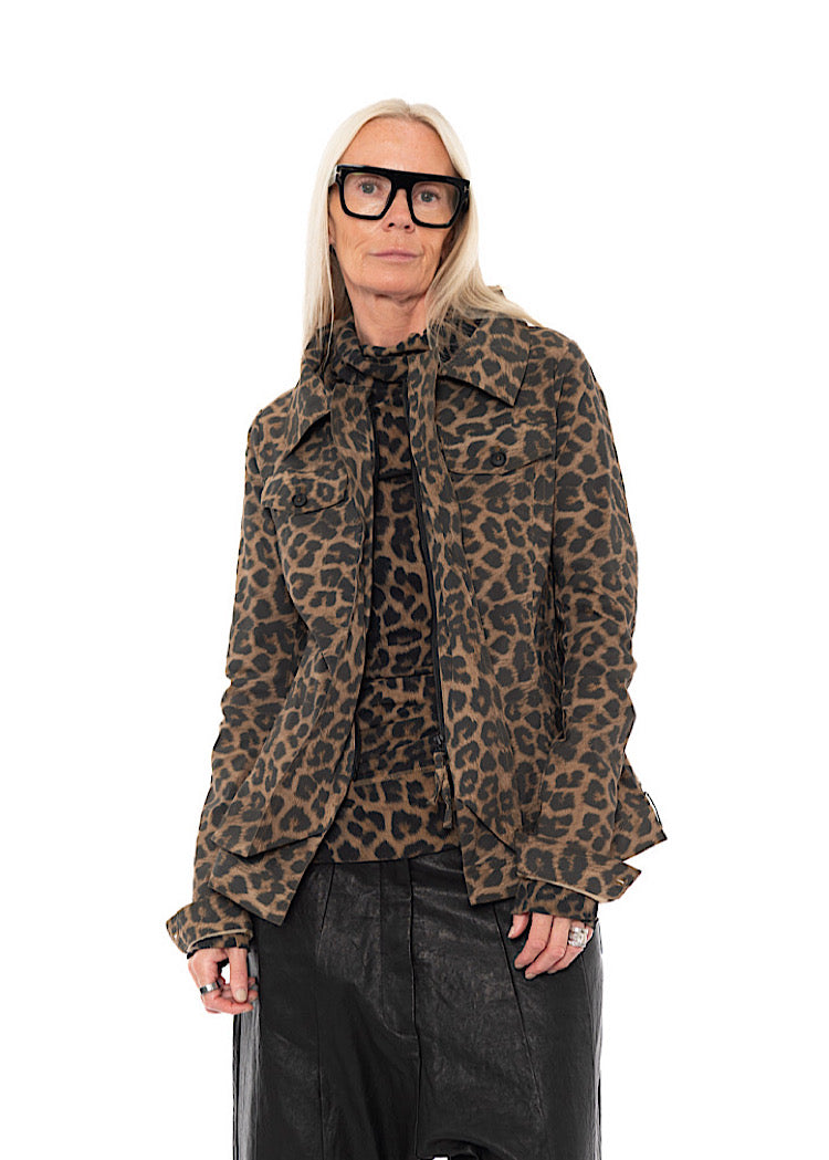 LEOPARD PRINT STRETCH JACKET