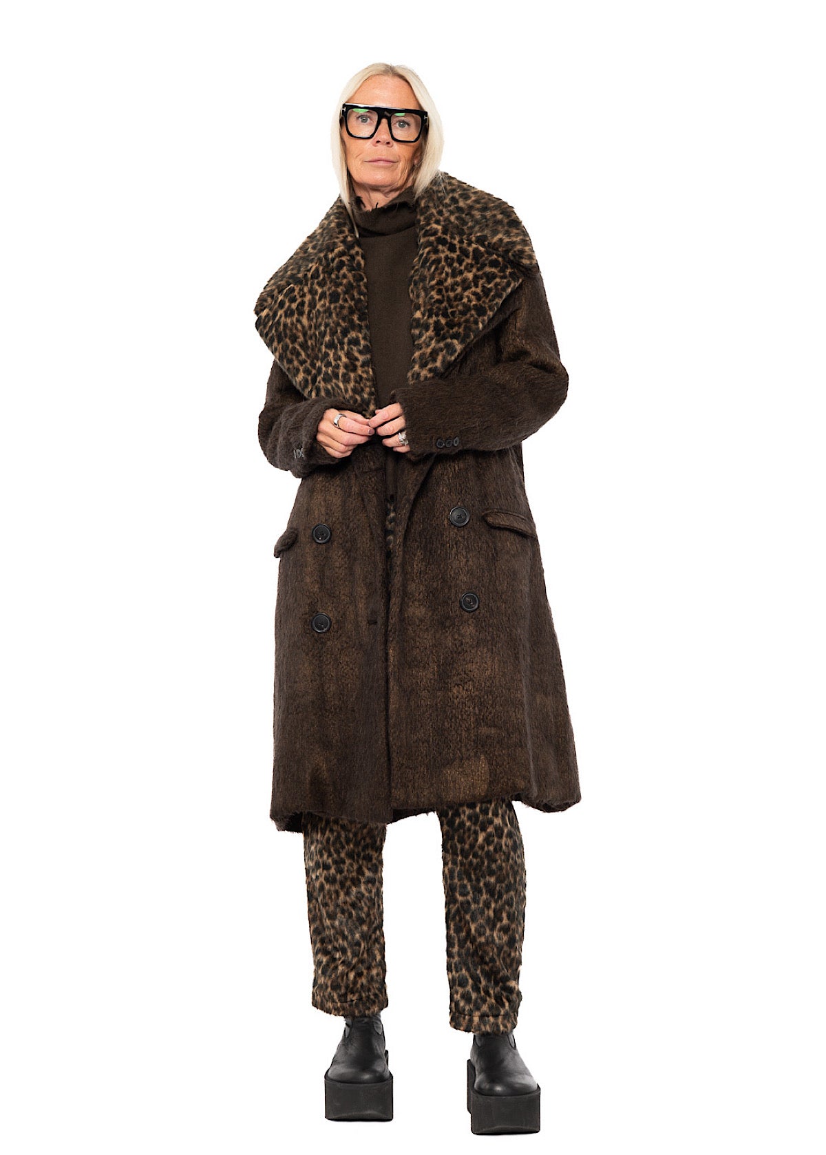 OVERSIZED LONG-HAIR WOOL COAT WITH DETACHABLE LEOPARD COLLAR
